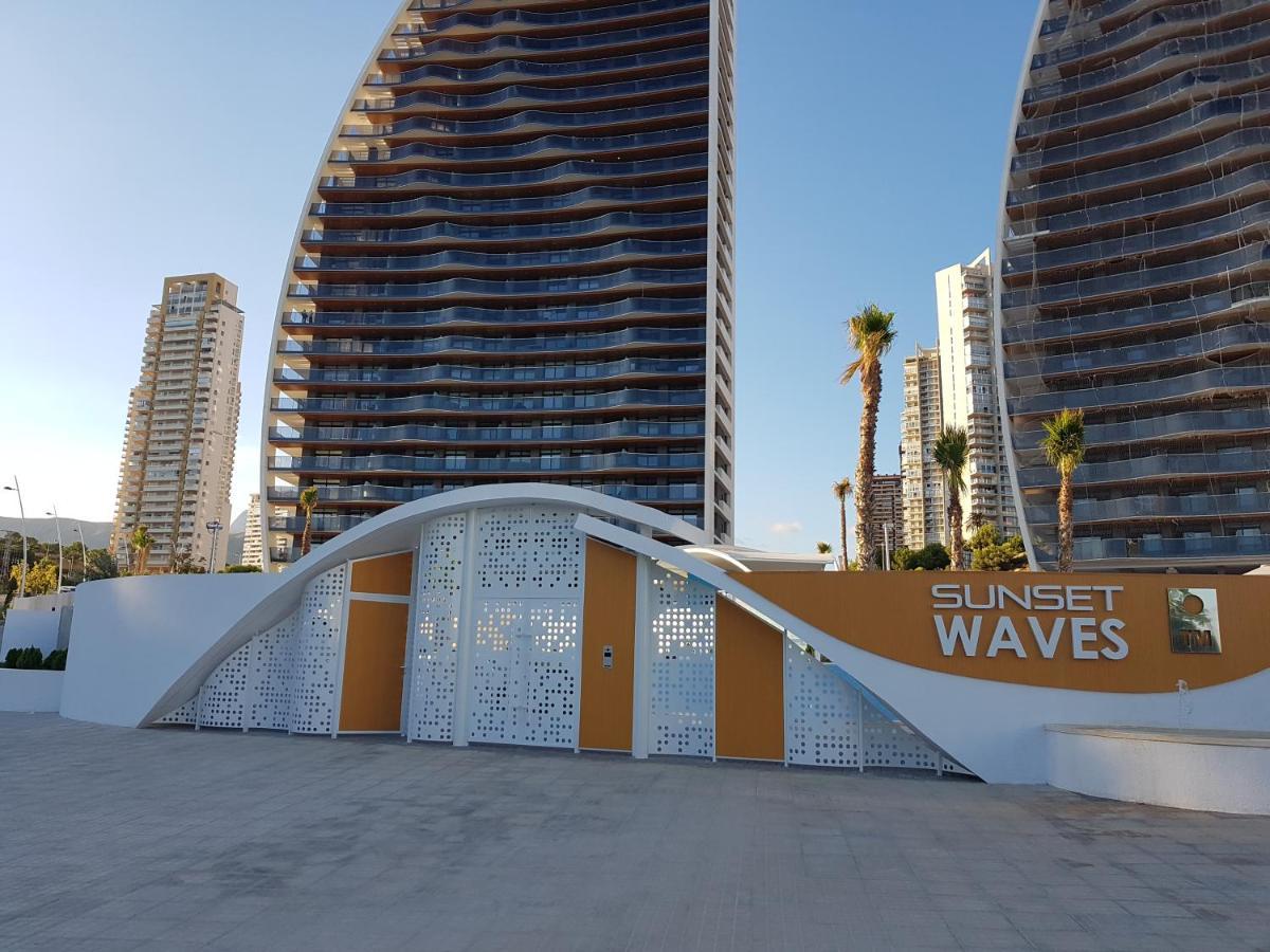 Romero Apartments-Sunset Waves-Benidorm Exterior photo